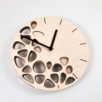 Moderna lesena stenska ura